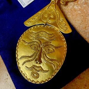 *SOLD* New with tags! Rare Tory Burch Structural Face Necklace